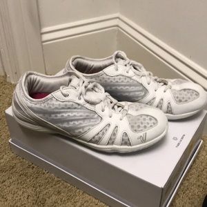 Cheer shoes varsity brand